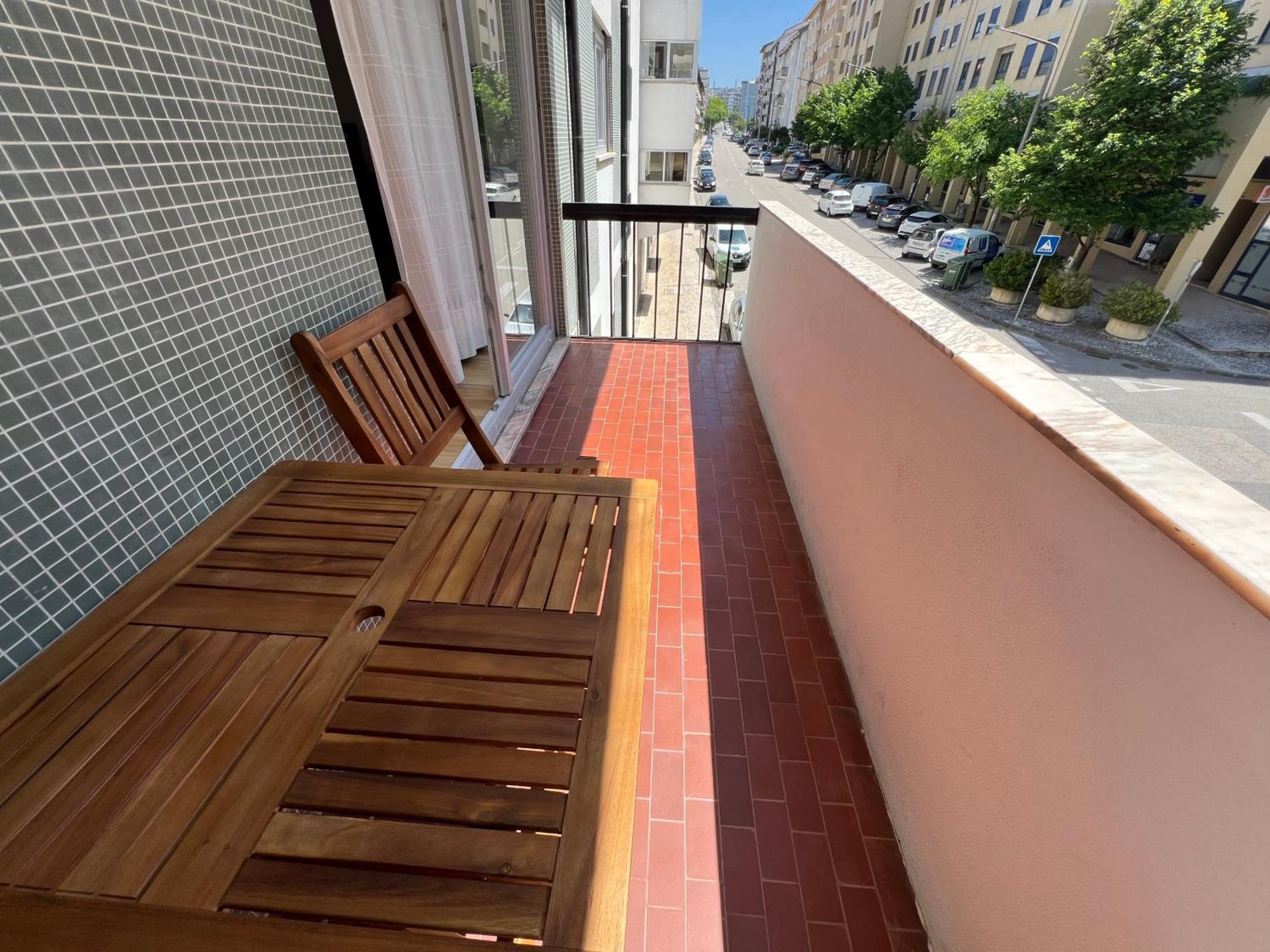 Ambiente Moderno Com Bom Gosto Apartment Coimbra Bagian luar foto
